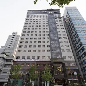 Yeoksam Artnouveau And 酒店