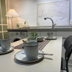 Apartment Oasis Hongdae, Seoul